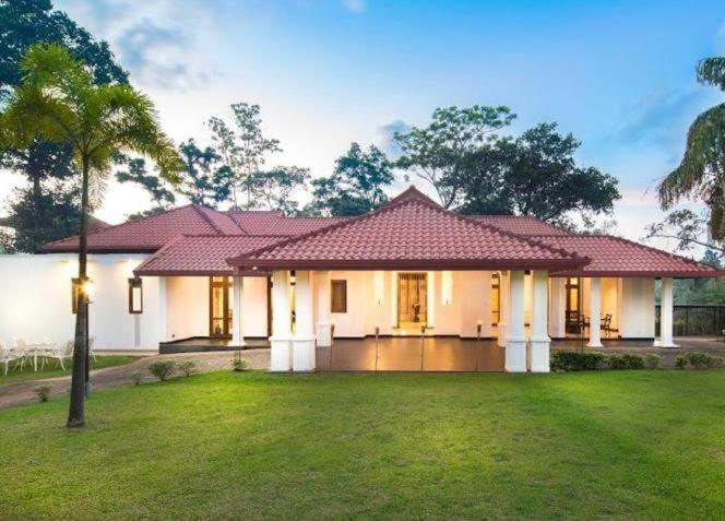 Villa Crystals Malabe Exterior foto